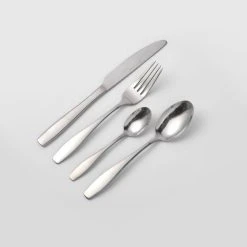 Smith & Nobel Hillary 32 Piece Cutlery Set