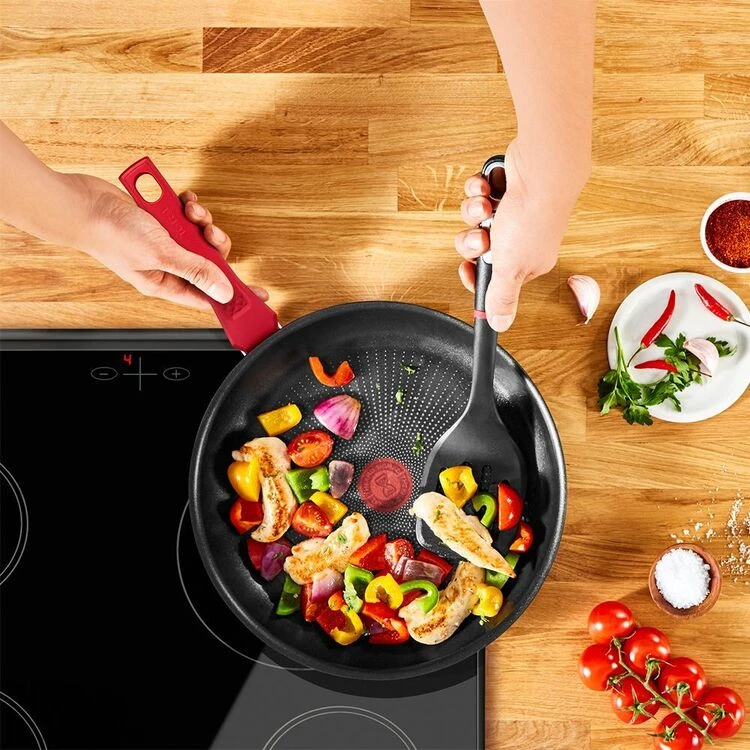 Tefal Daily Chef Red Induction Non-Stick Frypan 24cm - Image 2